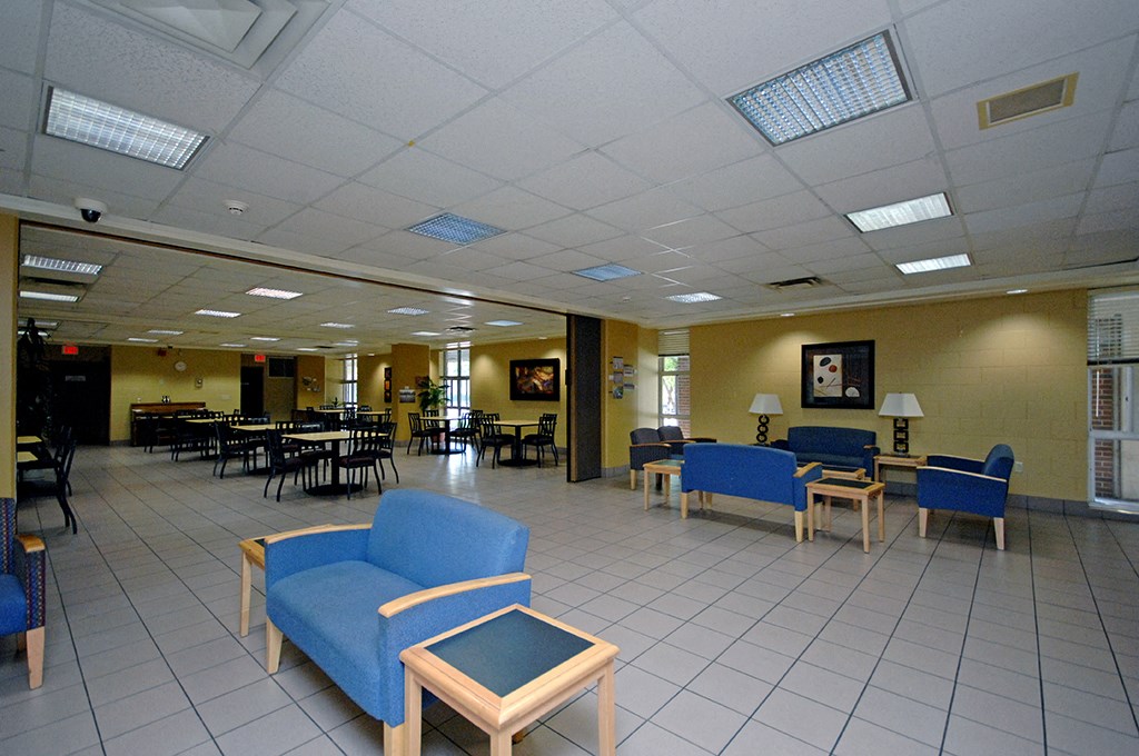 Seward Tower East Apartments, 2910 East Franklin Avenue, Minneapolis